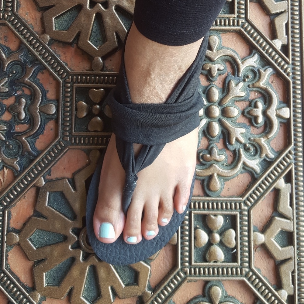 Black Yoga Sandals